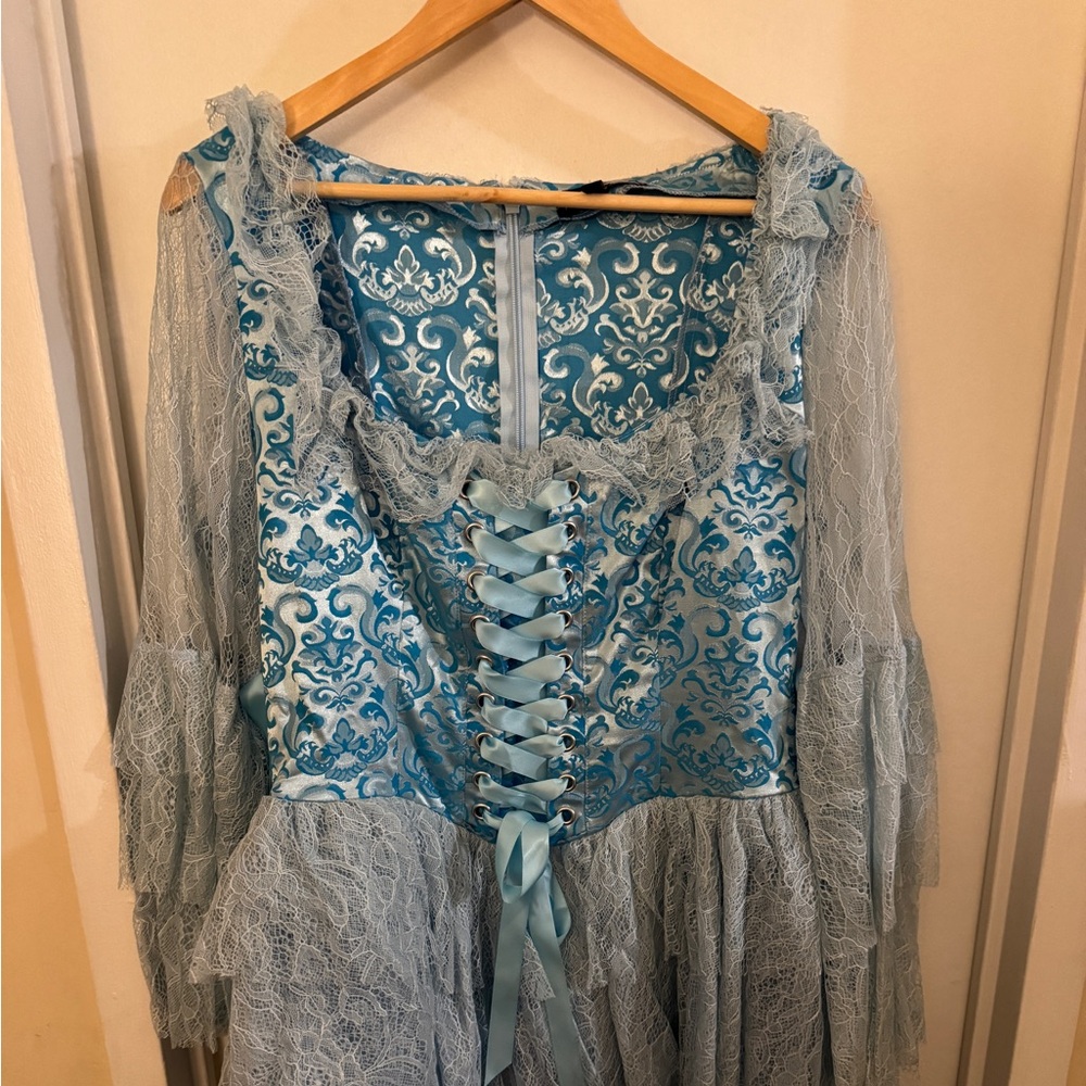 CAKE QUEEN COSTUME SET - LIGHT BLUE